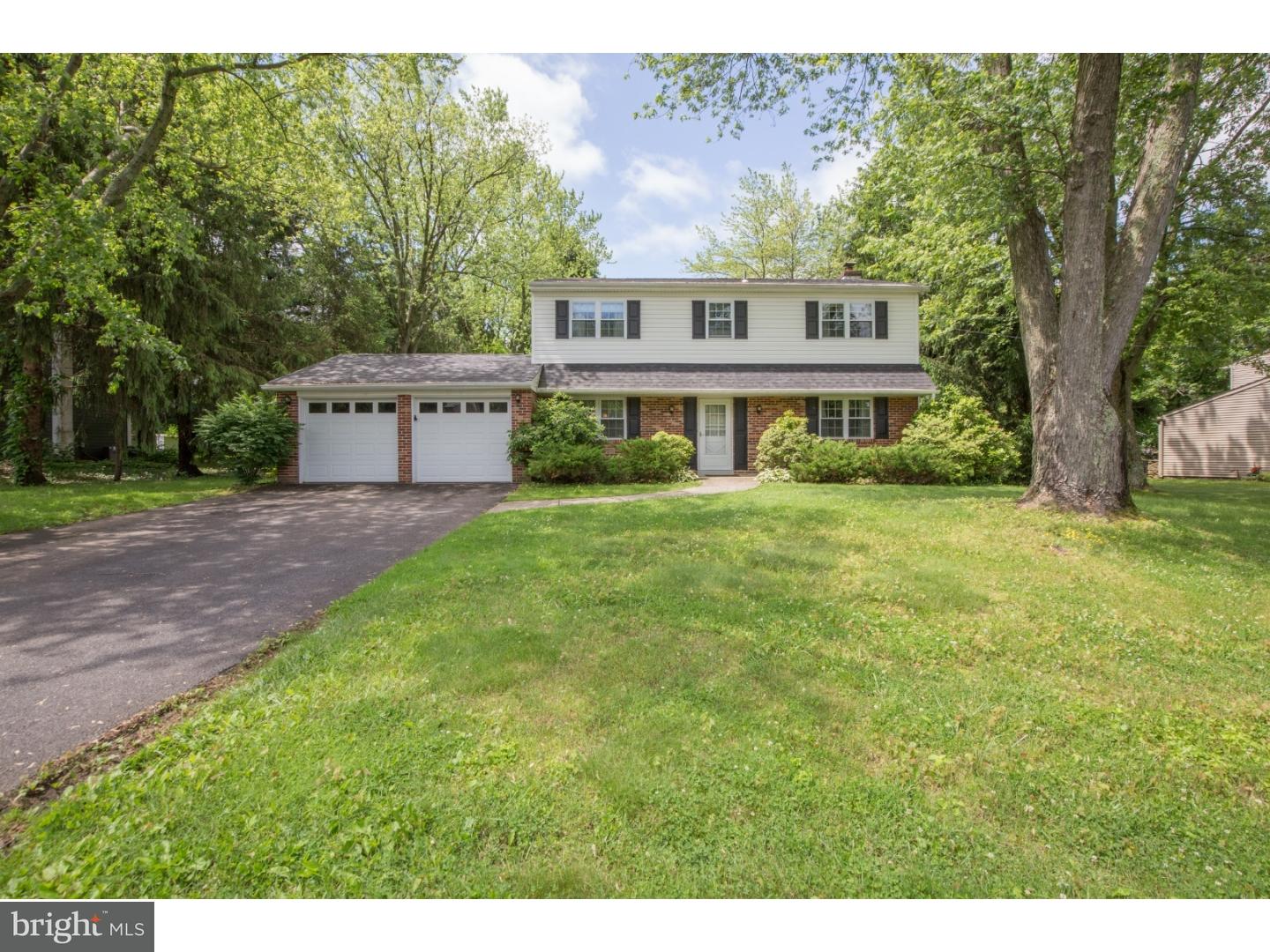 2580 Exton Road Hatboro, PA 19040 - Photo 2 of 22 Front Yard