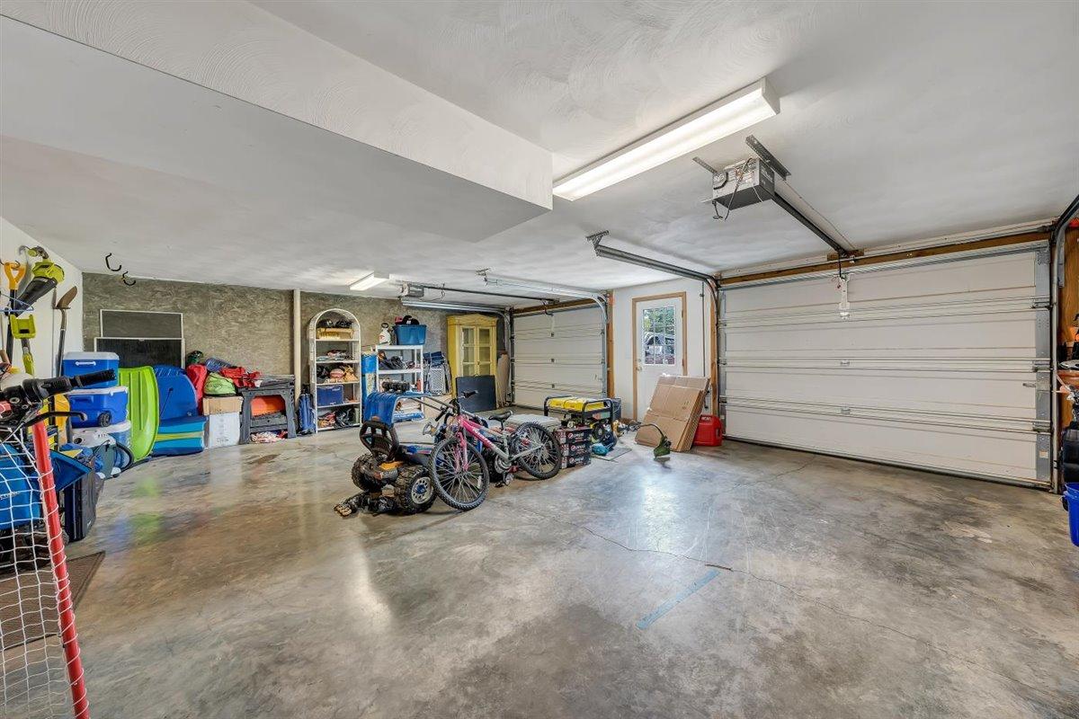 2372 Feather Road Vinton, VA 24179 - Photo 29 of 33 2 car garage