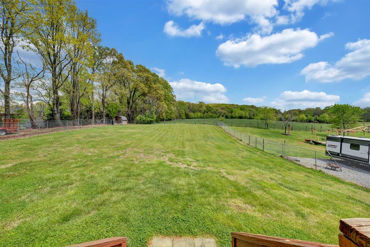 2372 Feather Road Vinton, VA 24179 - Photo 6 of 33 yard