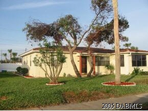 632 Robin Road Ormond Beach, FL 32176 - Photo 1 of 5 Primary Photo