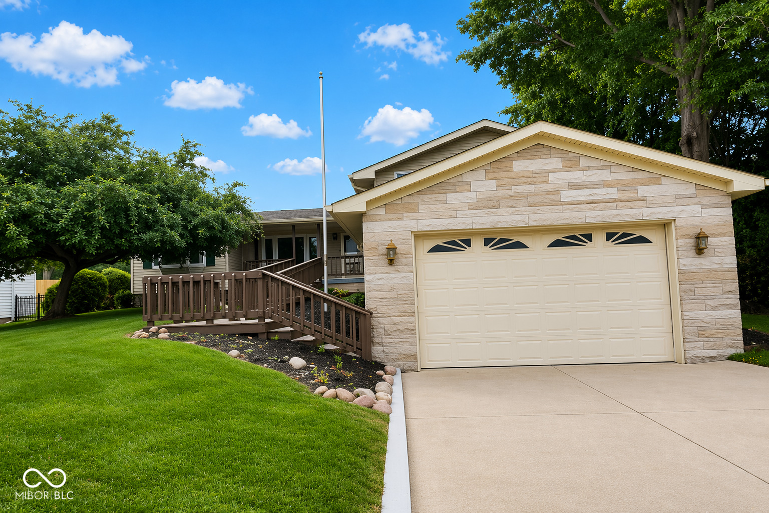 5329 West Smith Valley Road Greenwood, IN 46142 - Photo 1 of 15