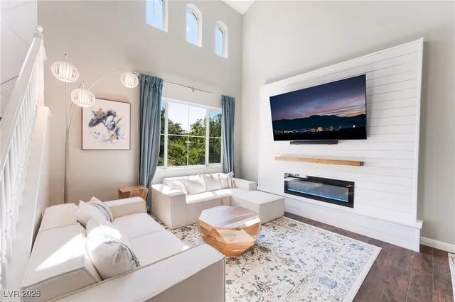 $3,300 | 11375 Ogden Mills Drive, Unit 103, Las Vegas, NV 89135