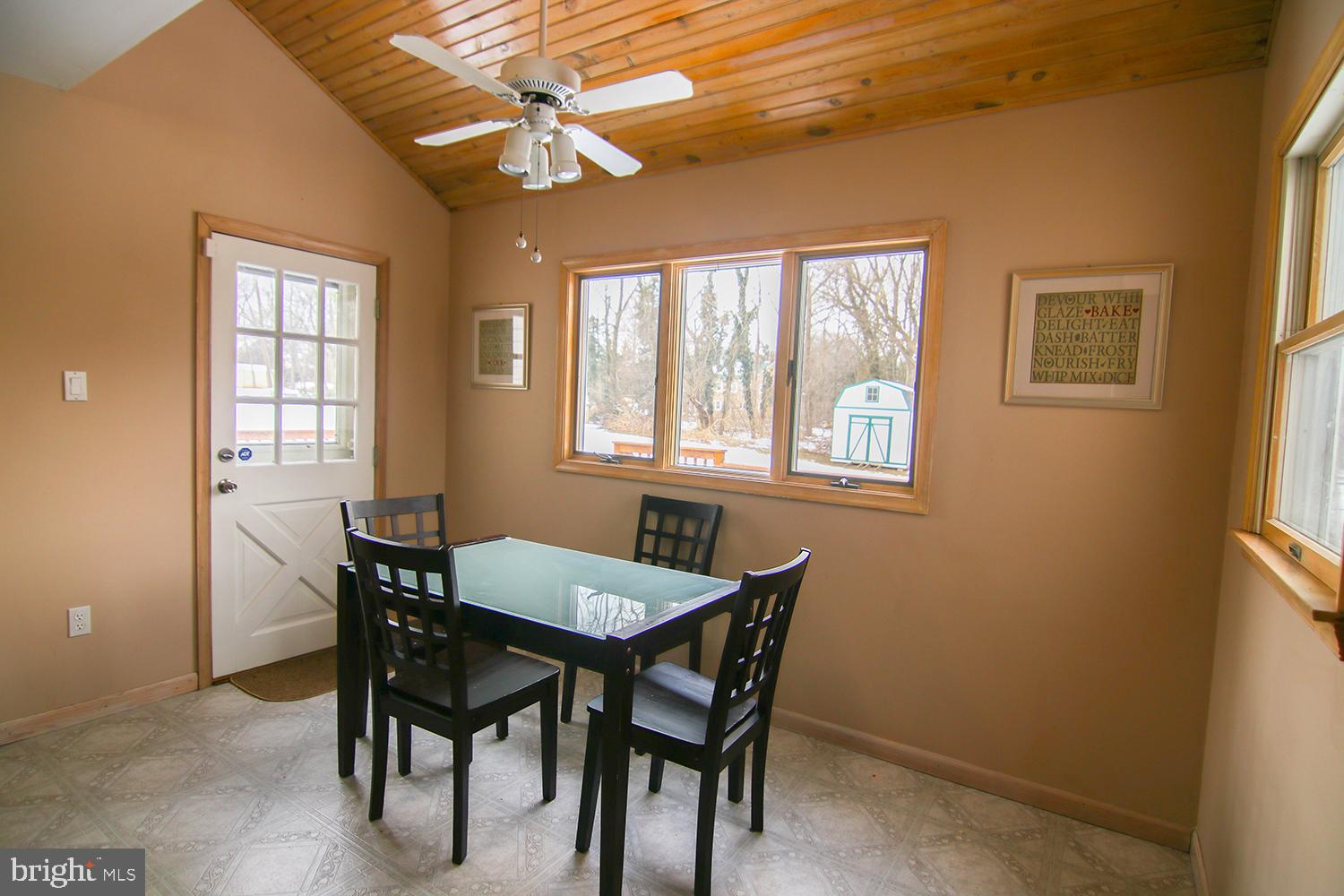 852 Valley Road Warrington, PA 18976 - Photo 7 of 41 Gallery Image 7
