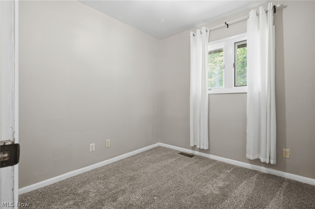 8160 Joyce Road Broadview Heights, OH 44147 - Photo 28 of 45 Neutral-toned interior room featuring light gray wall paint and white trim
