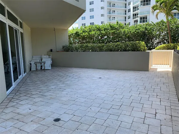 $1,100,000 | 1063 Hillsboro Mile, Unit 115, Hillsboro Beach, FL 33064