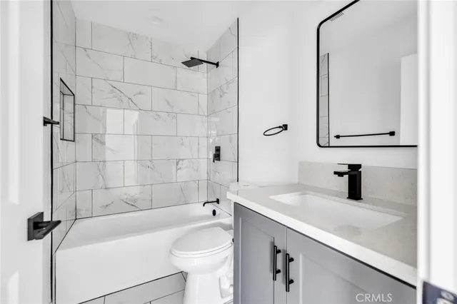 $1,100,000 | 1601-1603 West 165th Street, Compton, CA 90220