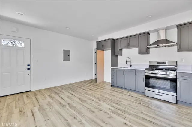 $1,100,000 | 1601-1603 West 165th Street, Compton, CA 90220