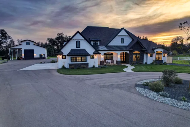 front view of house with a yard