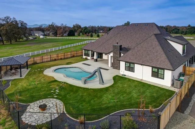 $1,950,000 | 3020 Swan Court, Cottonwood, CA 96022