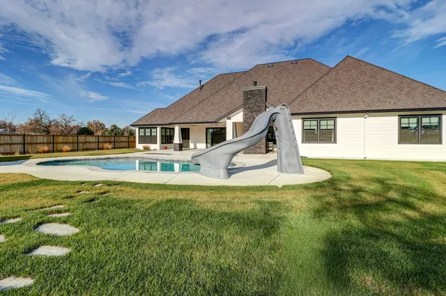 $1,950,000 | 3020 Swan Court, Cottonwood, CA 96022