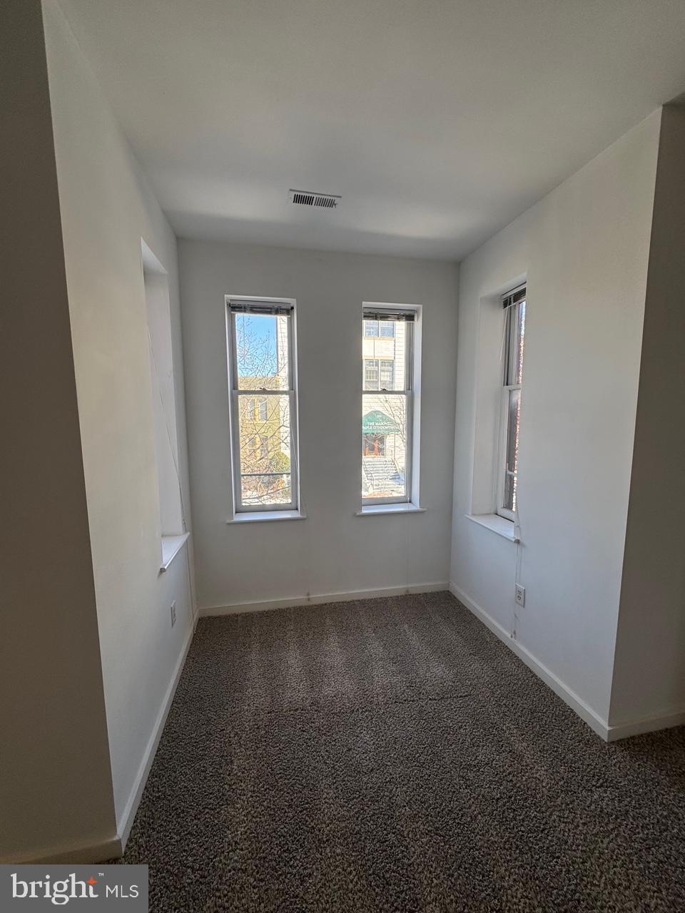 526 8th Street Northeast, Unit 1 Washington, DC 20002 - Photo 4 of 15