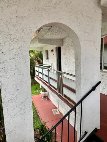 $107,731 | 1100 Martinique Drive, Unit 208, Winter Haven, FL 33884