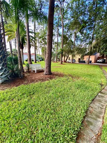 $107,731 | 1100 Martinique Drive, Unit 208, Winter Haven, FL 33884