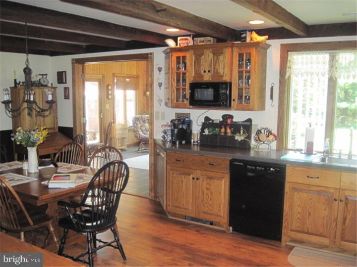 2465 Hillcrest Road Quakertown, PA 18951 - Photo 13 of 25 Kitchen