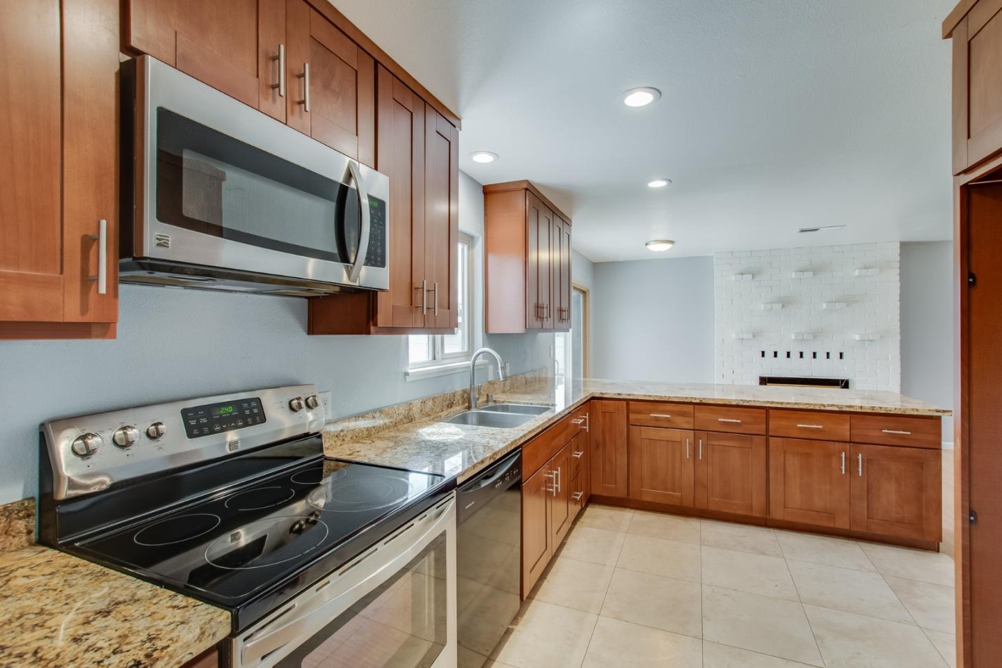 11630 Mountain View Road Tracy, CA 95376 - Photo 6 of 32 Gallery Image 6