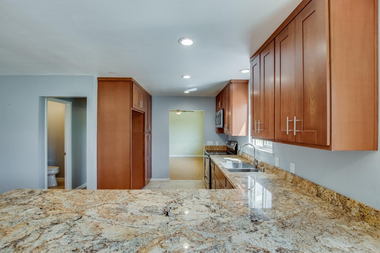 11630 Mountain View Road Tracy, CA 95376 - Photo 7 of 32 Gallery Image 7