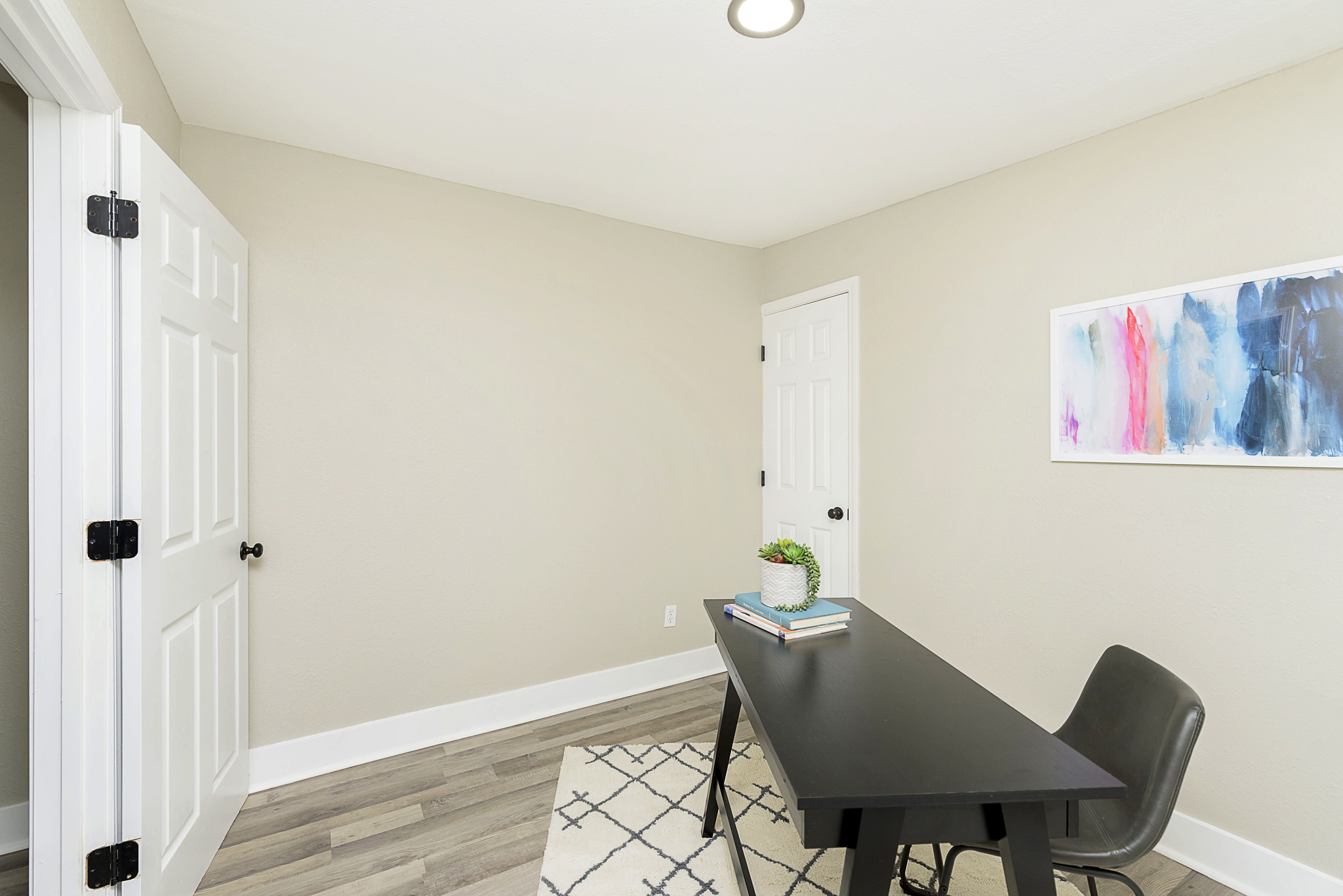 5157 Clarendon Road Indianapolis, IN 46208 - Photo 12 of 35 Gallery Image 12