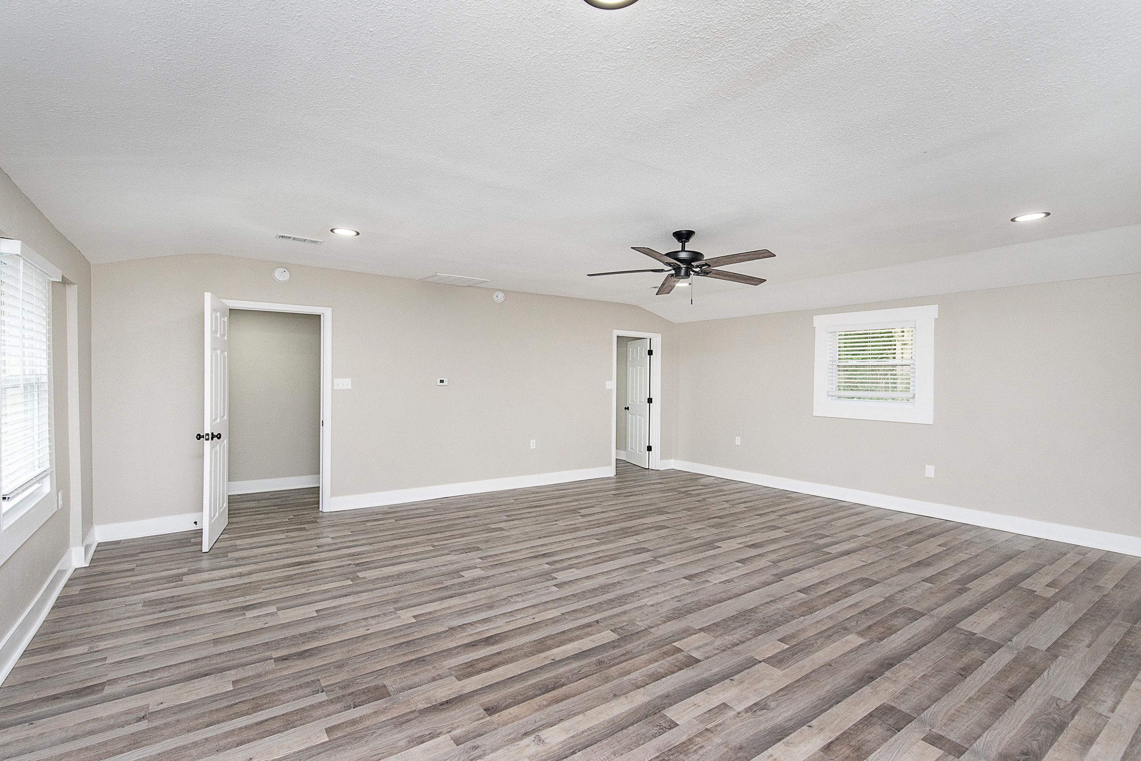 5157 Clarendon Road Indianapolis, IN 46208 - Photo 23 of 35 Gallery Image 23
