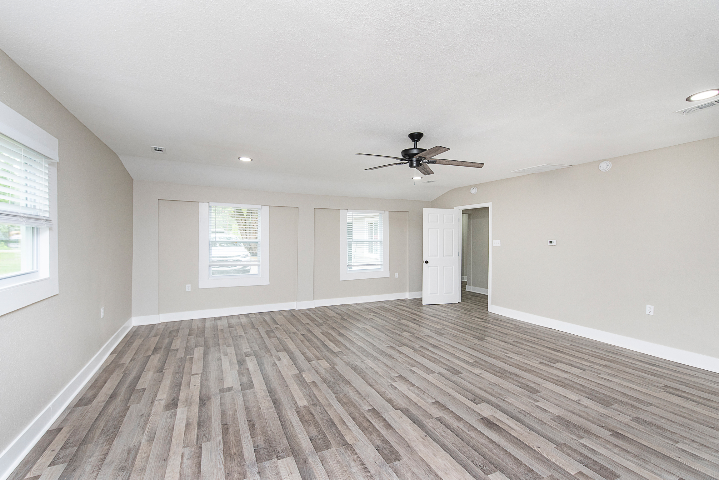 5157 Clarendon Road Indianapolis, IN 46208 - Photo 24 of 35 Gallery Image 24