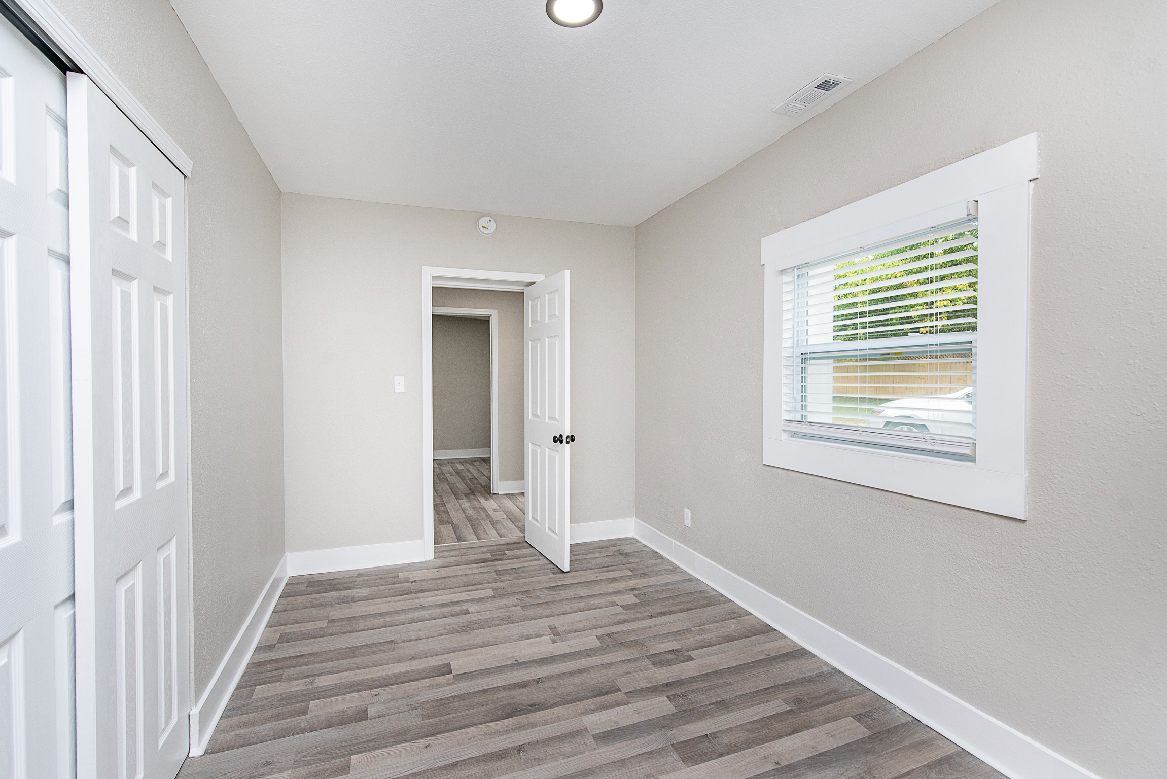 5157 Clarendon Road Indianapolis, IN 46208 - Photo 30 of 35 Gallery Image 30