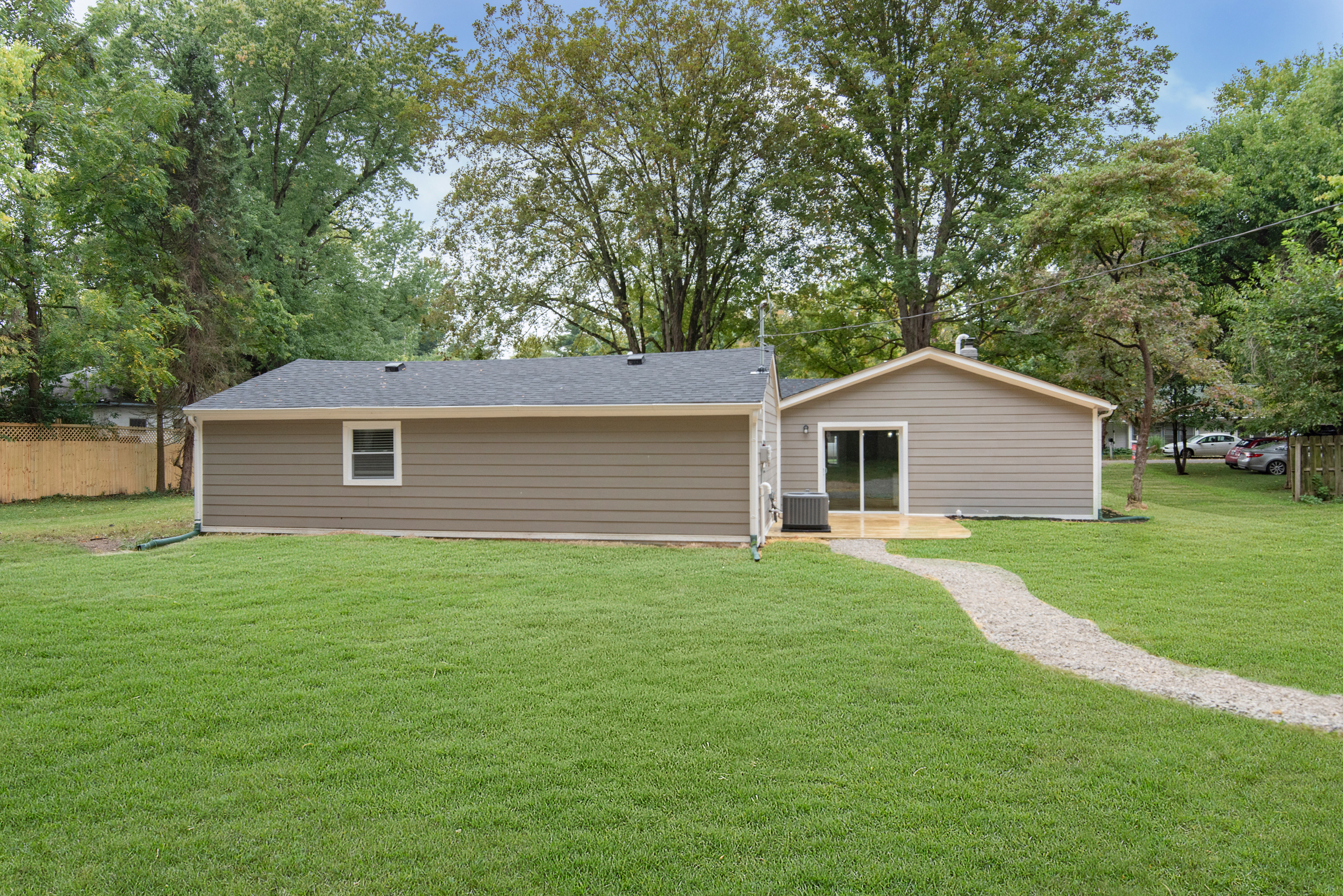 5157 Clarendon Road Indianapolis, IN 46208 - Photo 35 of 35 Gallery Image 35