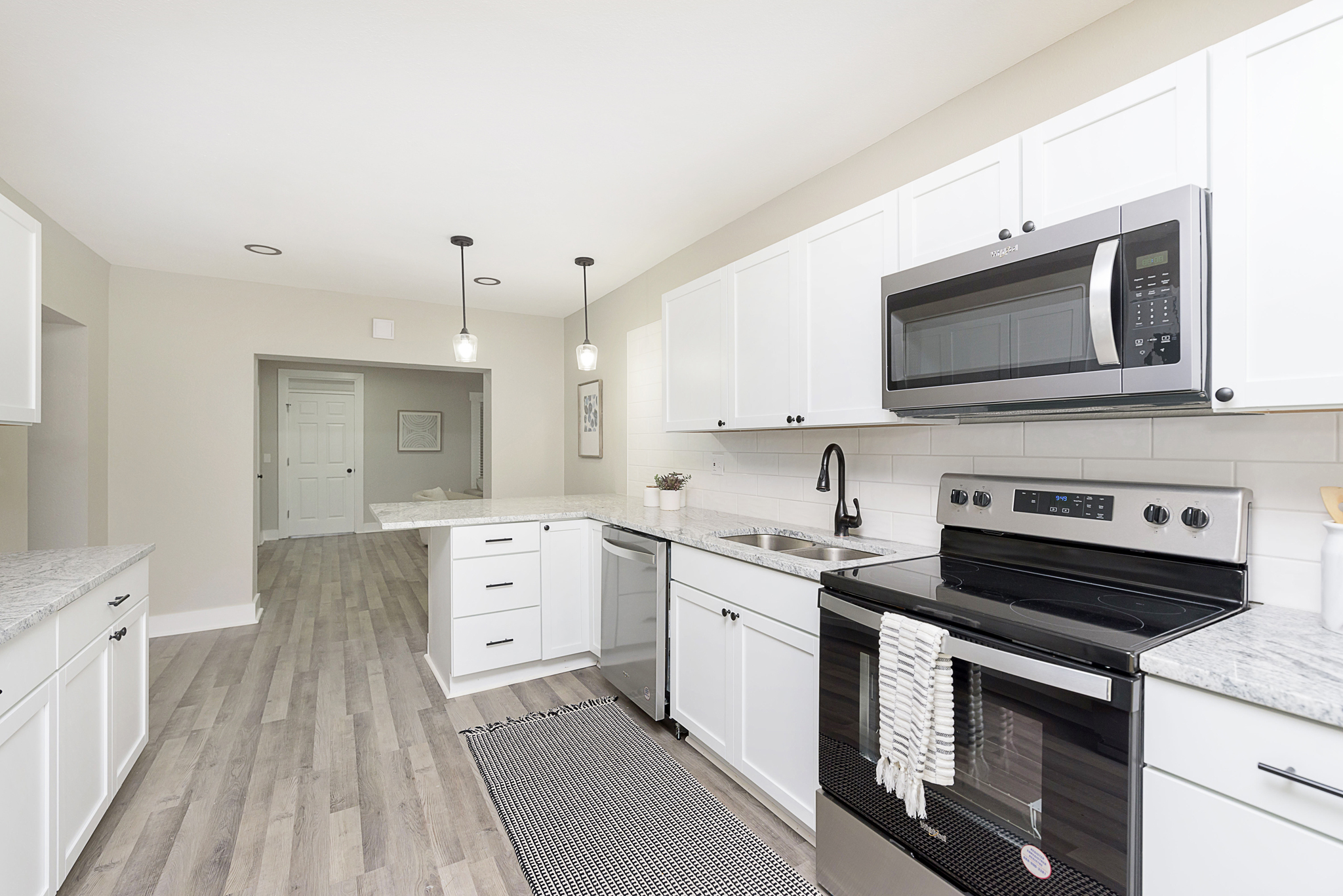 5157 Clarendon Road Indianapolis, IN 46208 - Photo 5 of 35 Gallery Image 5