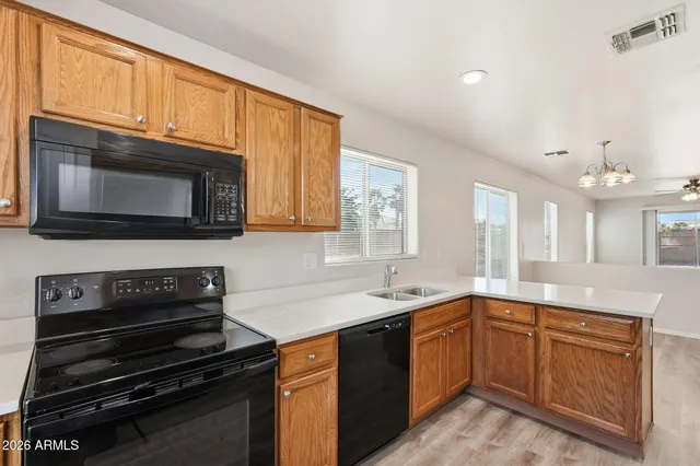 $379,900 | 1611 West La Salle Street, Phoenix, AZ 85041