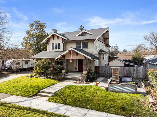 $620,000 | 610 South Holly Street, Medford, OR 97501