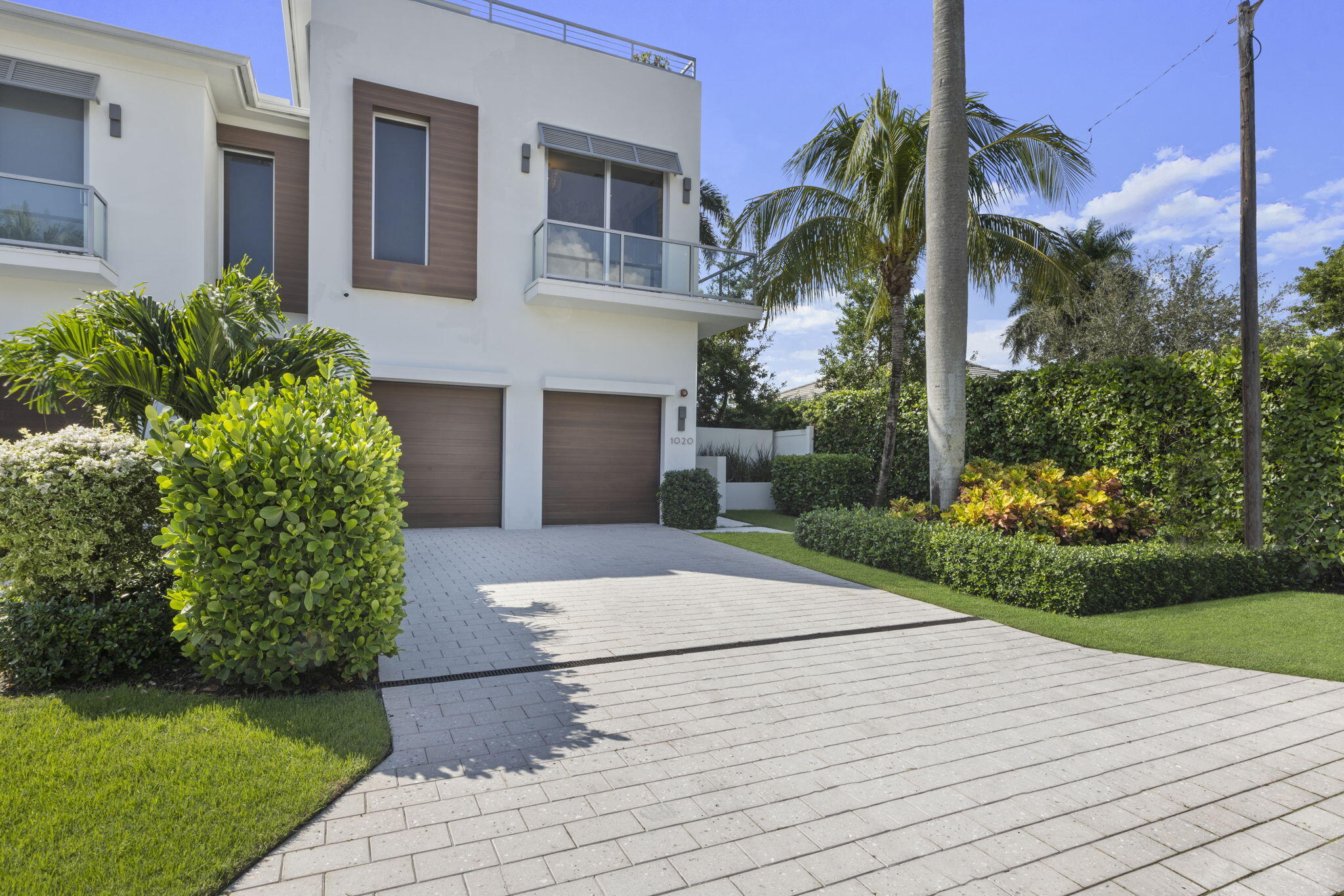 1020 Langer Way Delray Beach, FL 33483 - Photo 2 of 66 2-web-or-mls-ET6A7475