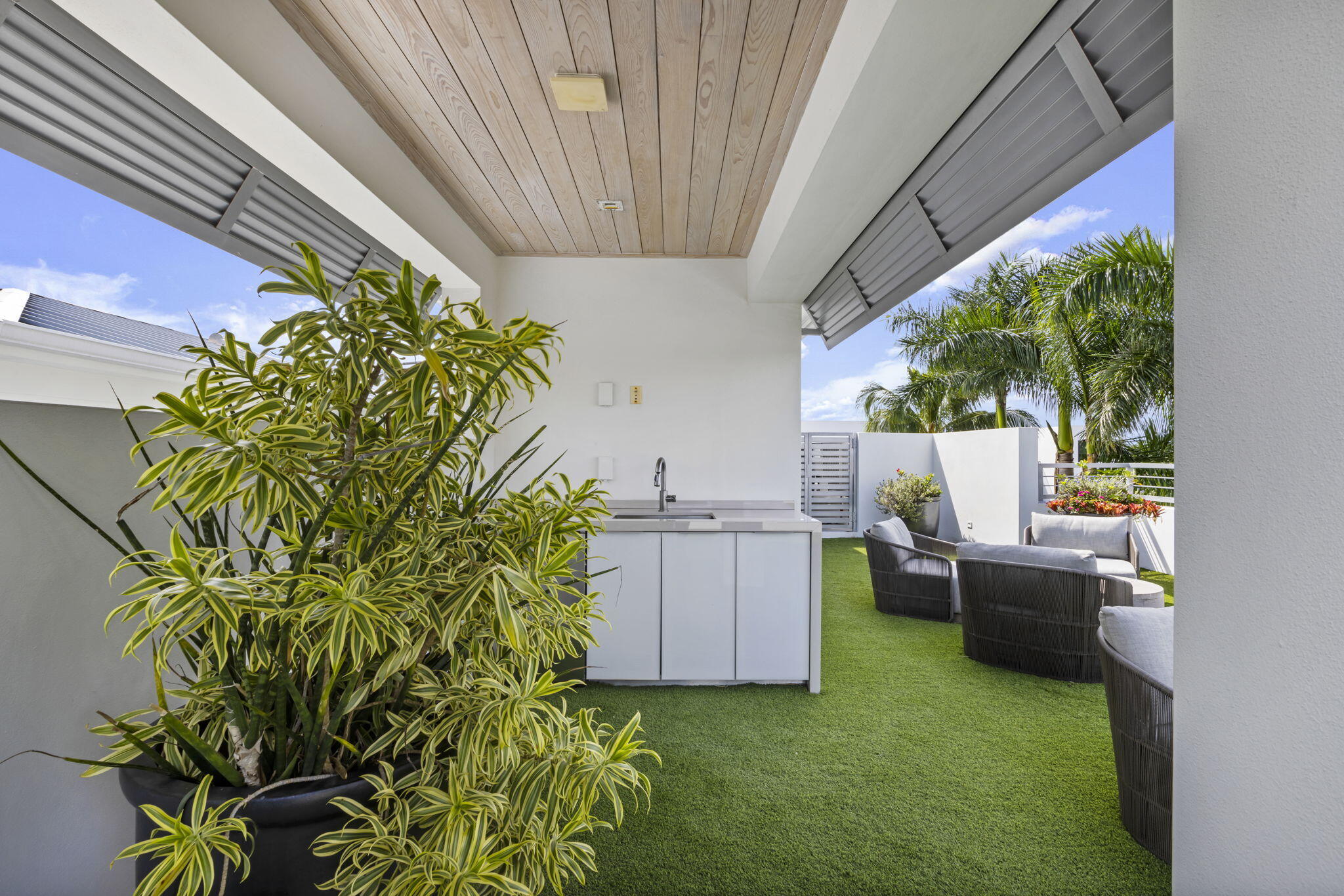 1020 Langer Way Delray Beach, FL 33483 - Photo 32 of 66 38-web-or-mls-ET6A7709