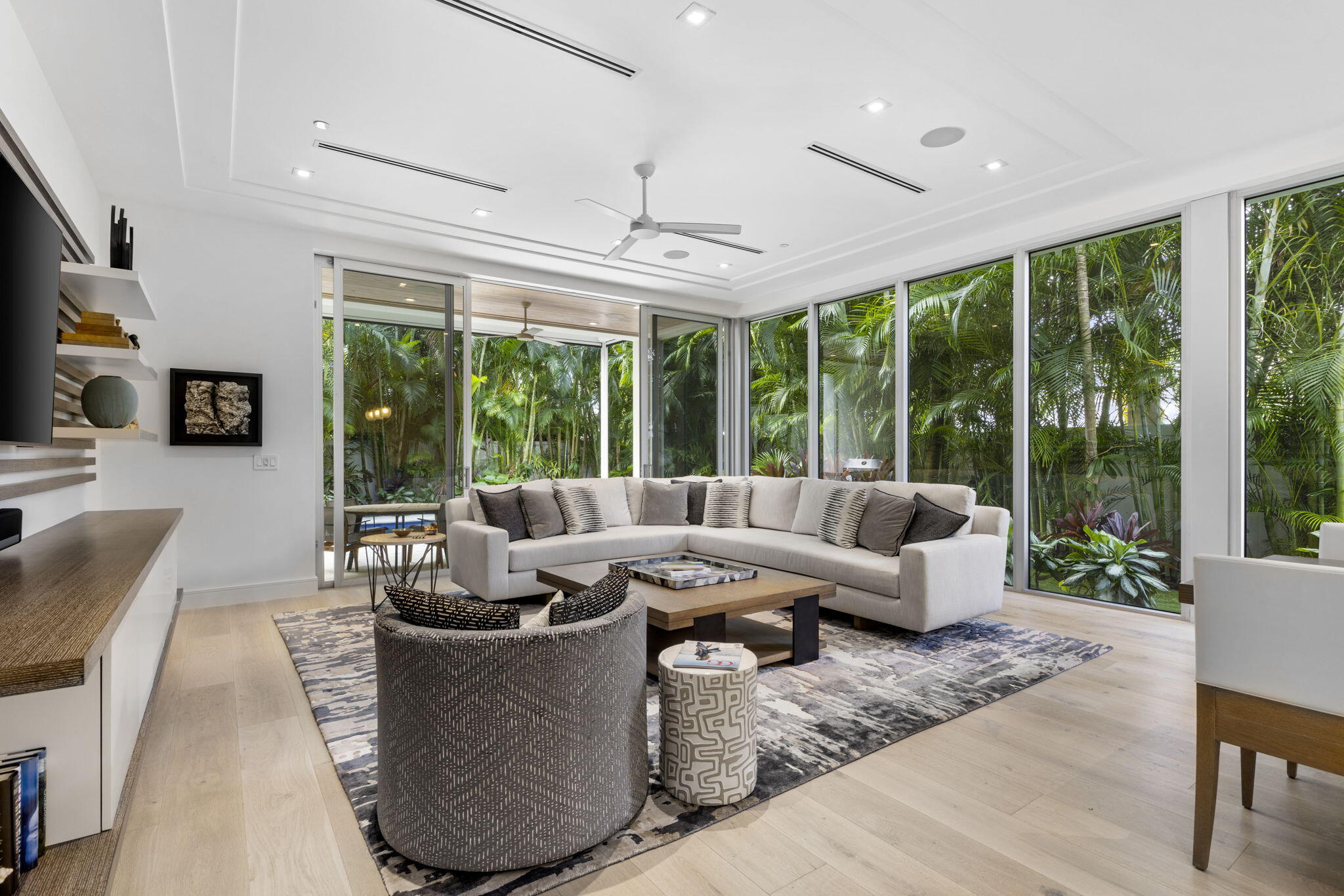 1020 Langer Way Delray Beach, FL 33483 - Photo 5 of 66 4-web-or-mls-ET6A7798
