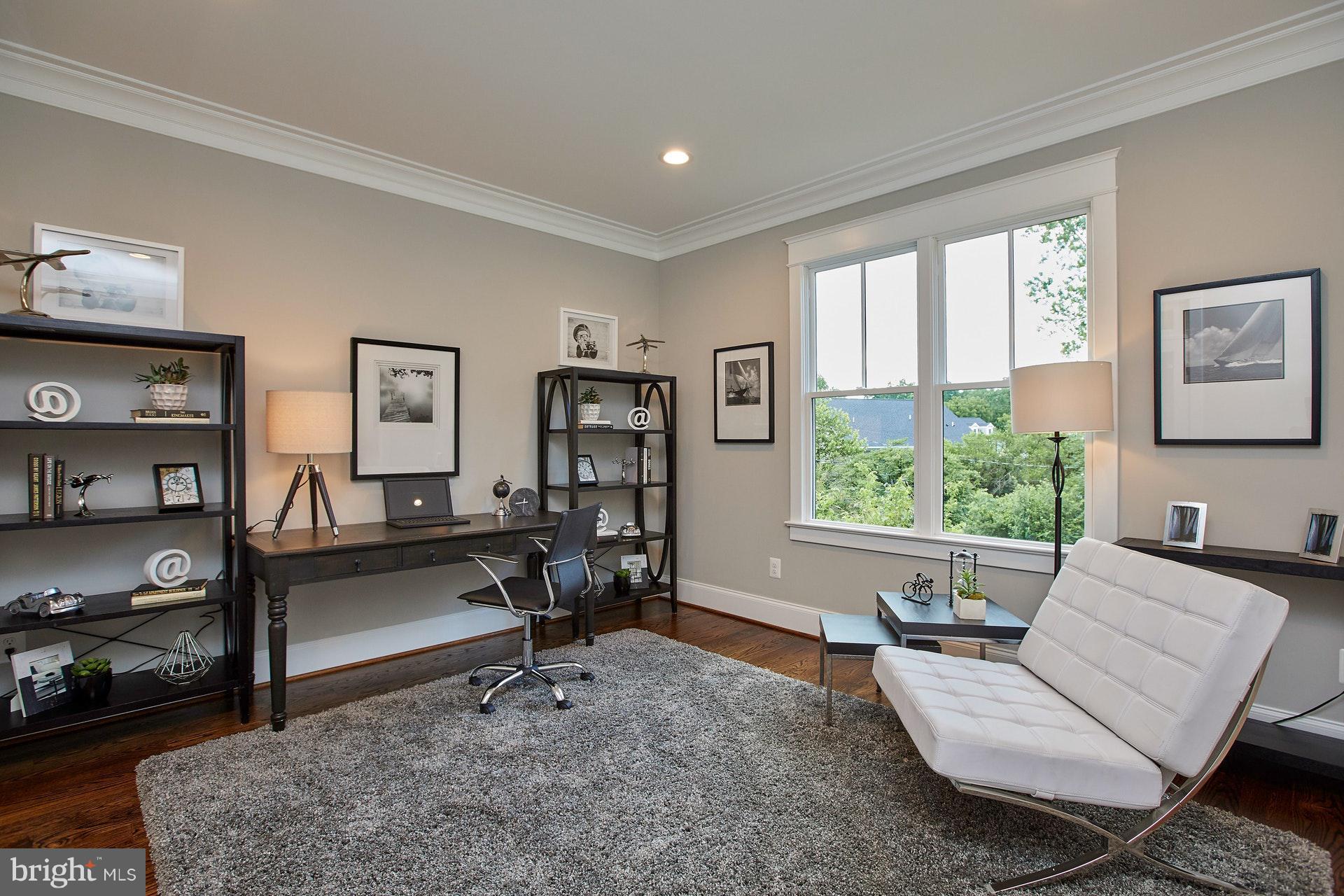 2610 North Quantico Street Arlington, VA 22207 - Photo 11 of 30 First floor office|6th bedroom with full bath.