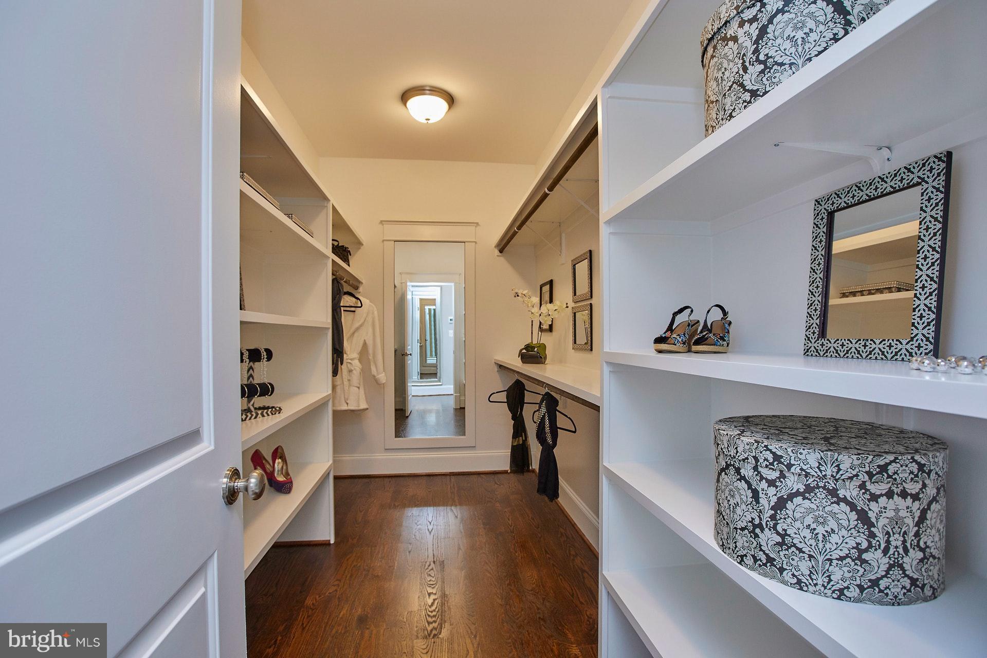 2610 North Quantico Street Arlington, VA 22207 - Photo 17 of 30 Master BR features his and hers walk in closet