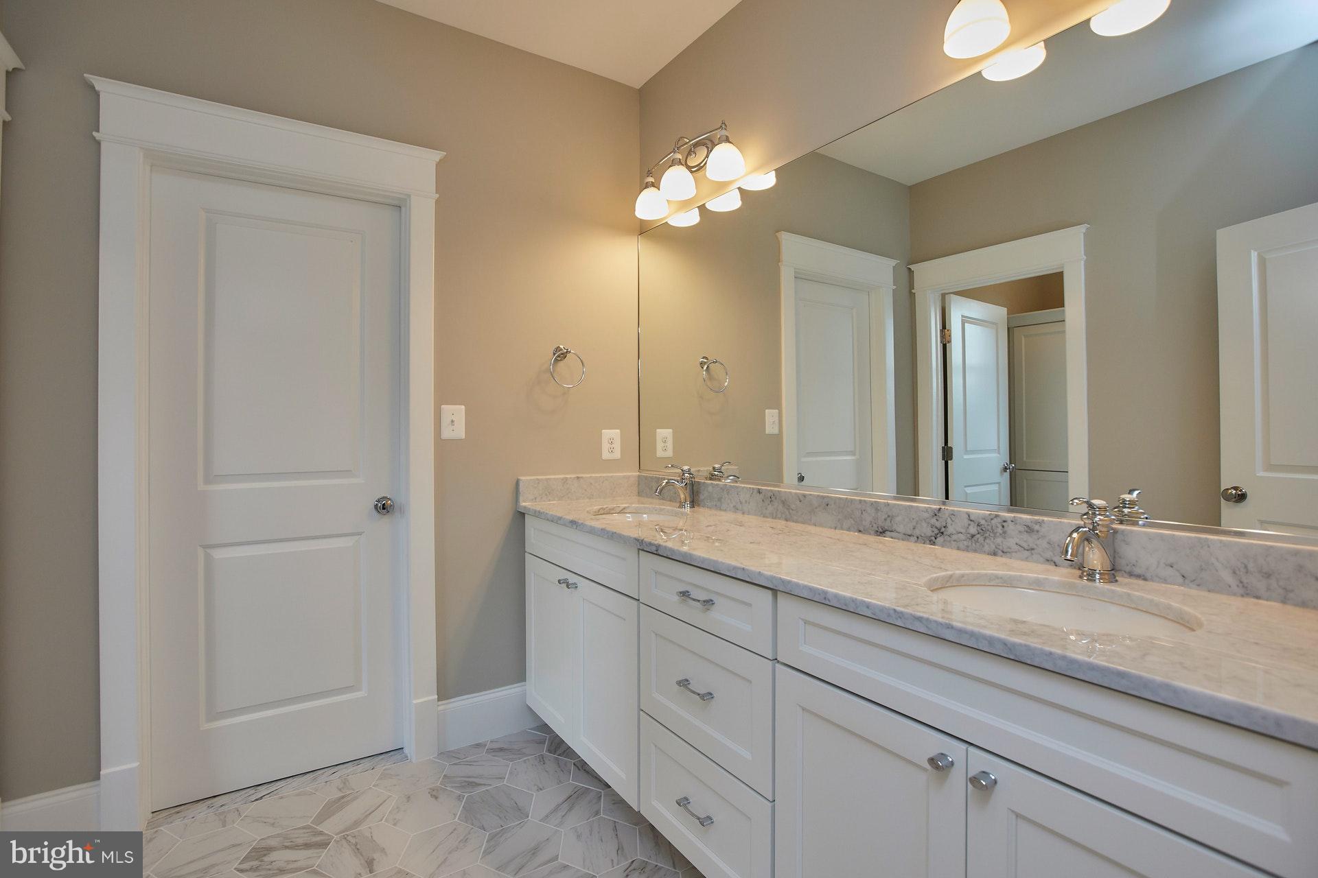 2610 North Quantico Street Arlington, VA 22207 - Photo 19 of 30 Jack and Jill Bath w designer tiles