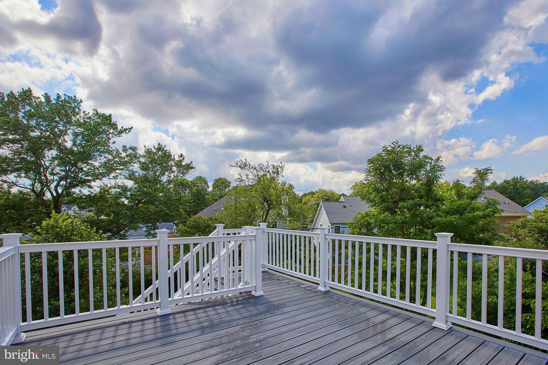 2610 North Quantico Street Arlington, VA 22207 - Photo 25 of 30 Deck off of family room with tree top views