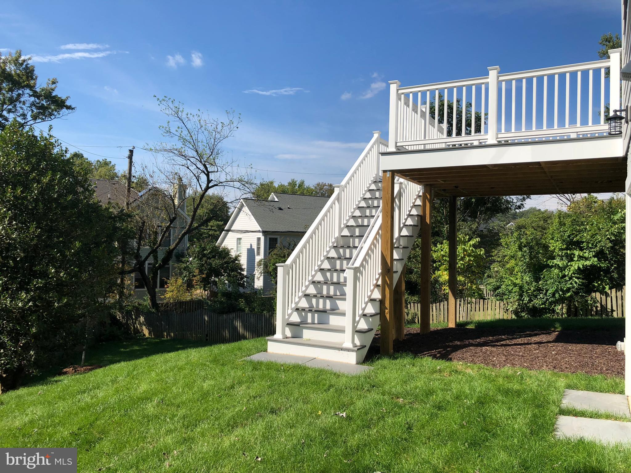 2610 North Quantico Street Arlington, VA 22207 - Photo 27 of 30 Exterior (Rear)