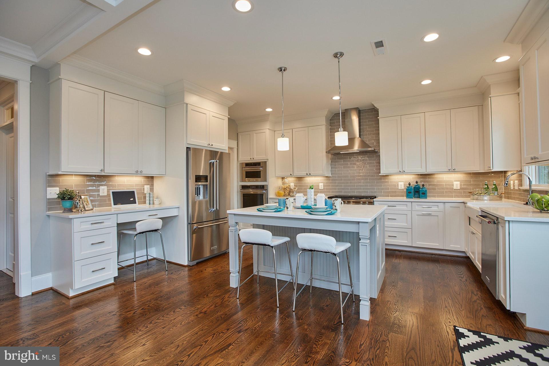 2610 North Quantico Street Arlington, VA 22207 - Photo 7 of 30 Upgraded cabinetry & recessed lighting