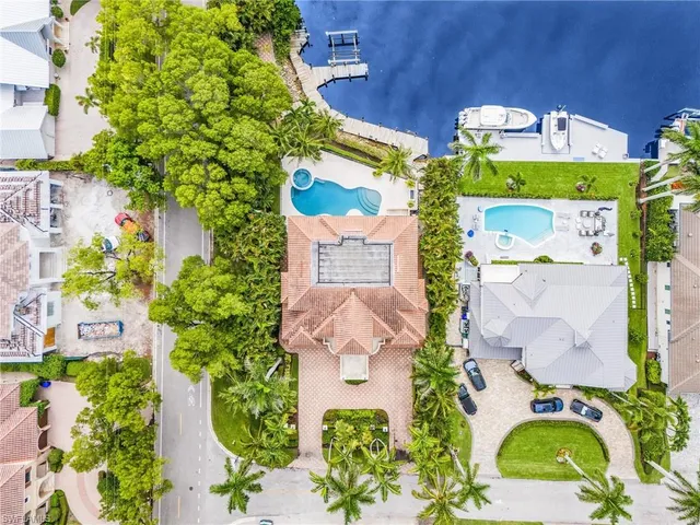 $19,500 | 1825 6th Street South, Naples, FL 34102