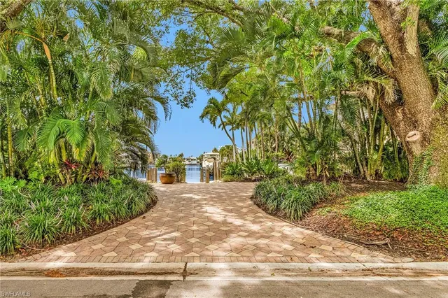 $19,500 | 1825 6th Street South, Naples, FL 34102