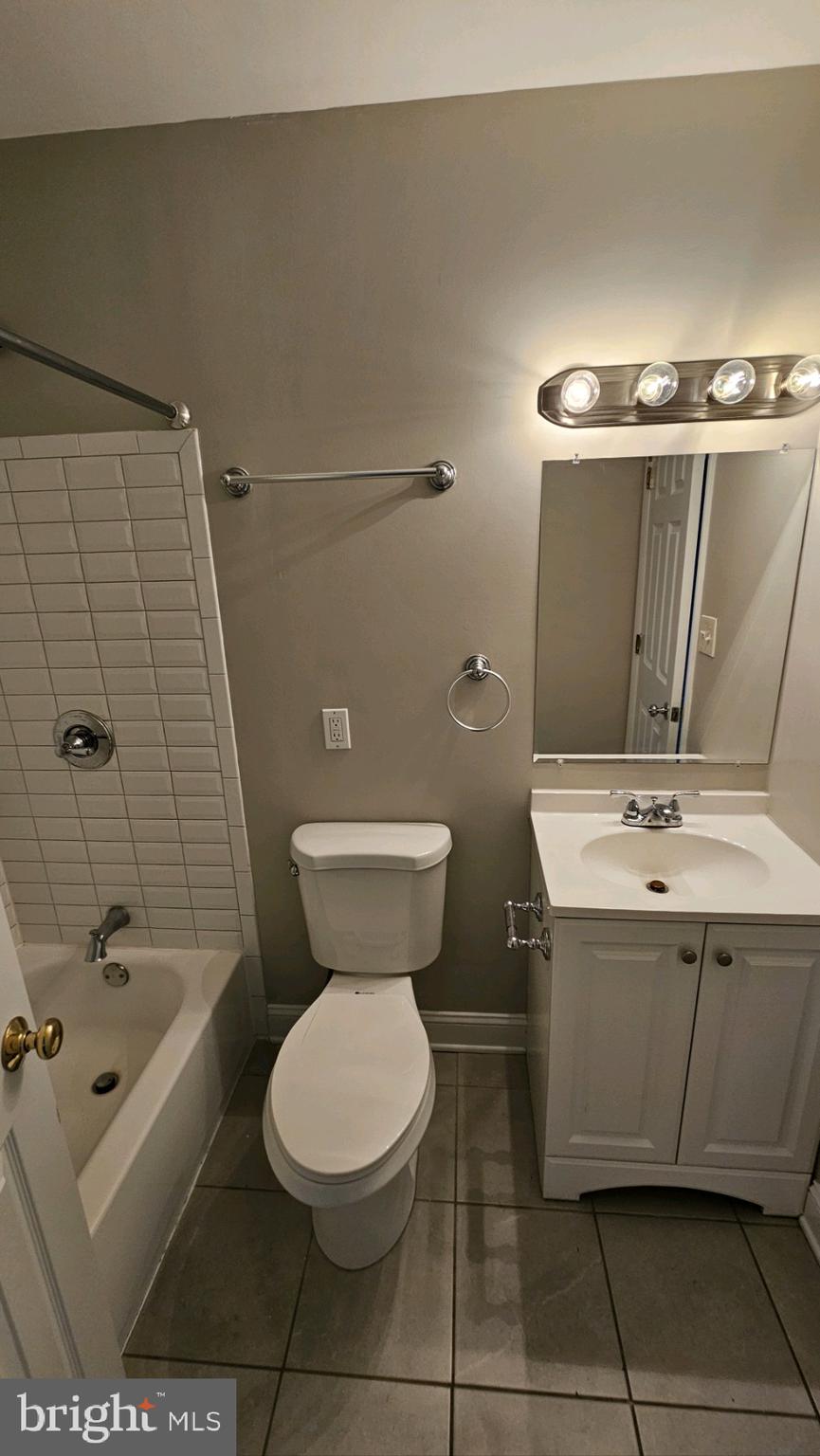 6160 Solomons Island Road Dunkirk, MD 20754 - Photo 11 of 48 Upstairs Bathroom