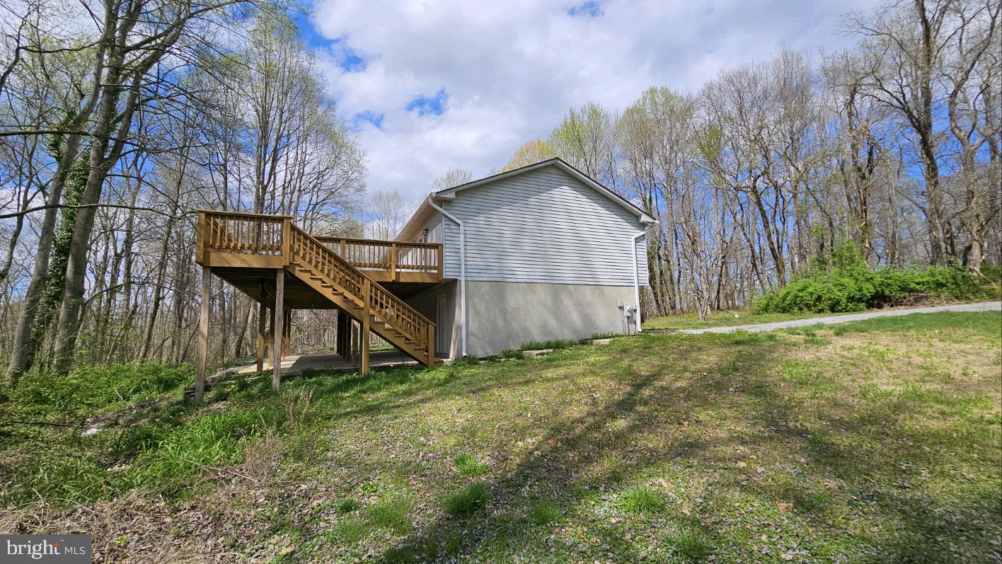 6160 Solomons Island Road Dunkirk, MD 20754 - Photo 17 of 48 Side of house