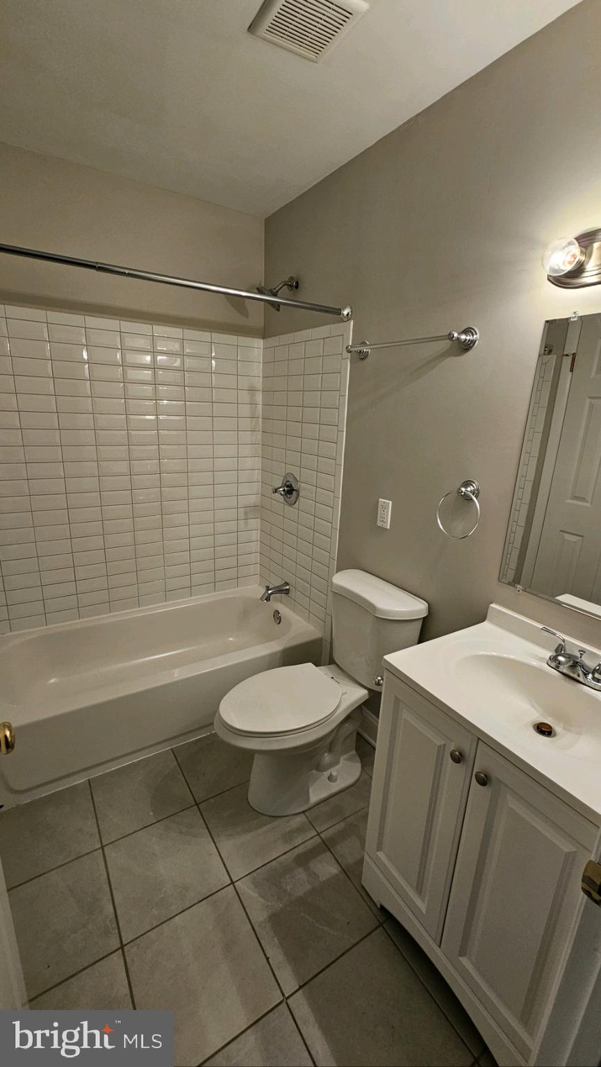 6160 Solomons Island Road Dunkirk, MD 20754 - Photo 9 of 48 Upstairs Bathroom