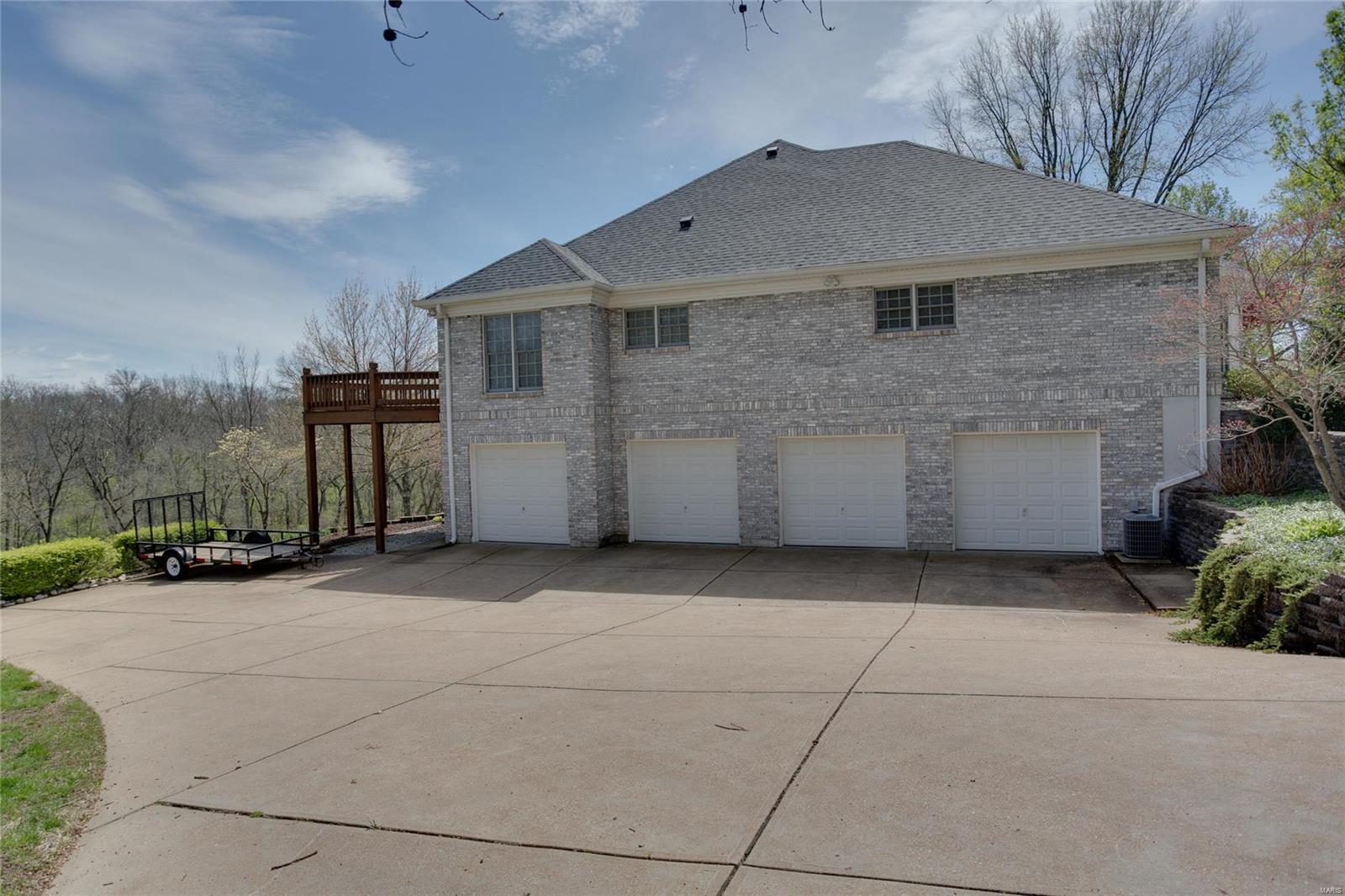 9116 Rott Road St. Louis, MO 63127 - Photo 3 of 80 Gallery Image 3