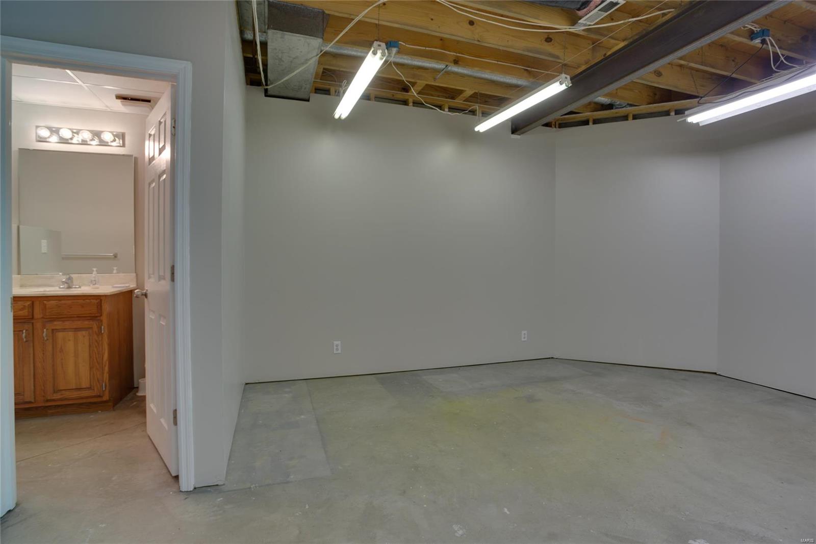 9116 Rott Road St. Louis, MO 63127 - Photo 75 of 80 Gallery Image 75