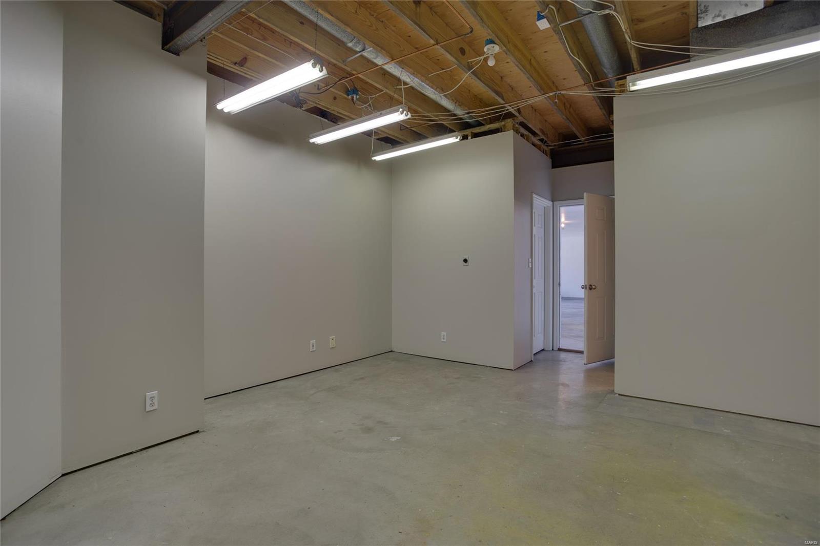 9116 Rott Road St. Louis, MO 63127 - Photo 77 of 80 Gallery Image 77