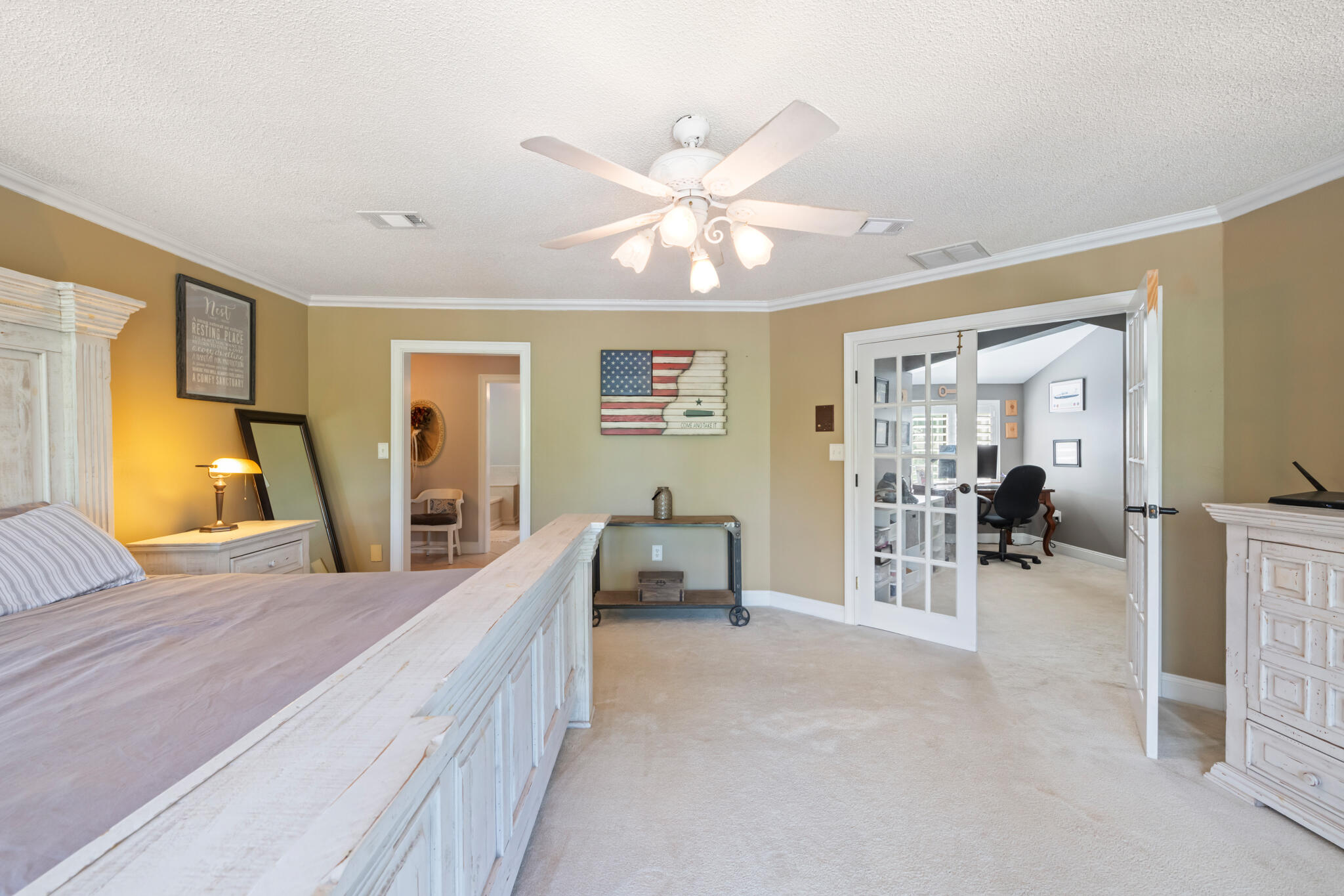 2567 Valley Road Navarre, FL 32566 - Photo 33 of 60 a living room with furniture and a flat screen tv