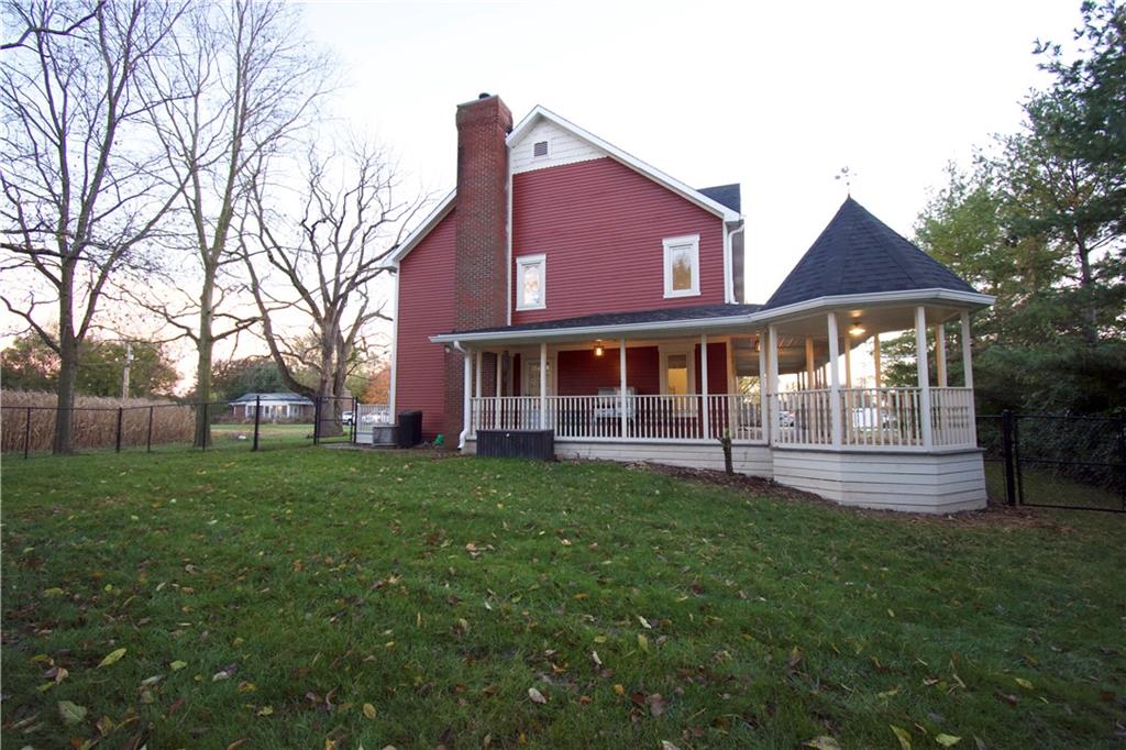 2720 Wicker Road Indianapolis, IN 46217 - Photo 3 of 59 Gallery Image 3