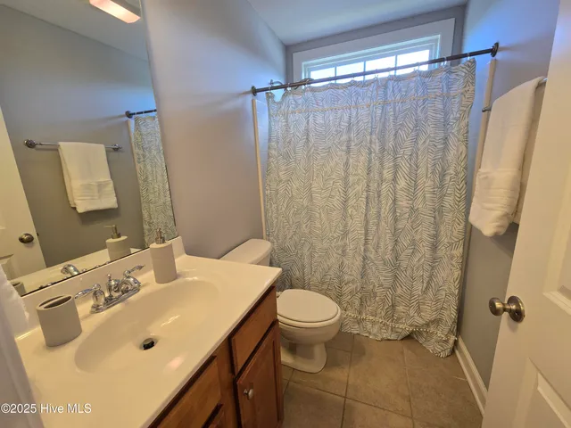 $1,900 | 2041 Cambria Drive, Unit B, Greenville, NC 27834