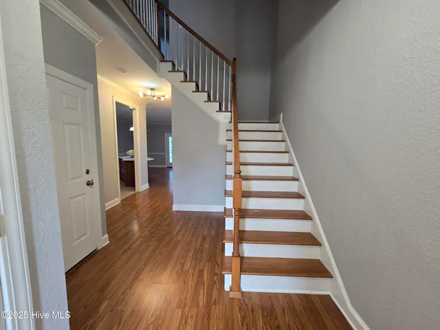 $1,900 | 2041 Cambria Drive, Unit B, Greenville, NC 27834