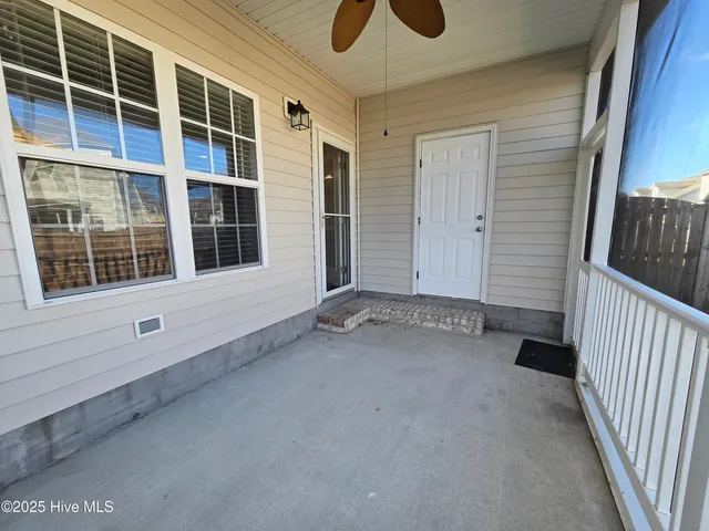 $1,900 | 2041 Cambria Drive, Unit B, Greenville, NC 27834